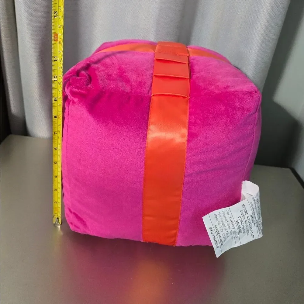 Nwt Deluxe Christmas Gift Shaped Pink Throw Pillow, 10
